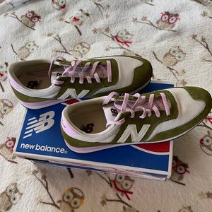 New Balance Womens CW620JL2 Green Casual Shoes Sneakers Size 11, EU 43.